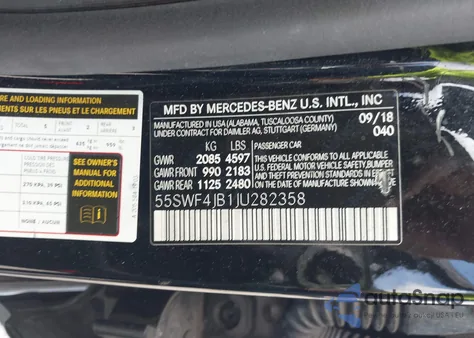 2018 Mercedes-Benz C 300 z USA, uszkodzony, nr VIN 55SWF4JB1JU282358